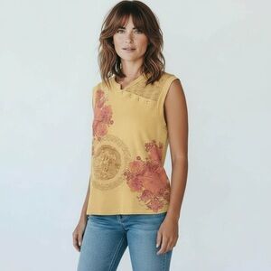 RARE Itsus International Y2K Sleeveless Top